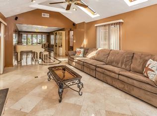 797 N Corona Ave, Valley Stream, NY 11580