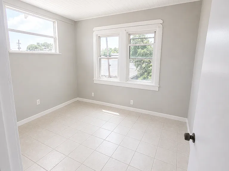 521 Avenue C #C — Photo 5