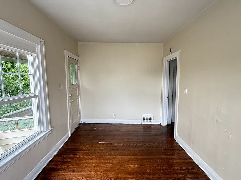 12305 Fairport Ave #2 — Photo 15