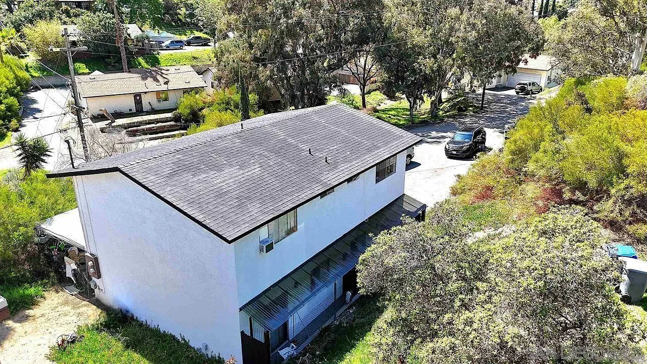 2 bed, 1.5 bath, 820 sqft, $2,975 — Photo 4