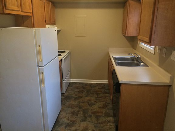 3rd image of 971 Villa Dr APT 29