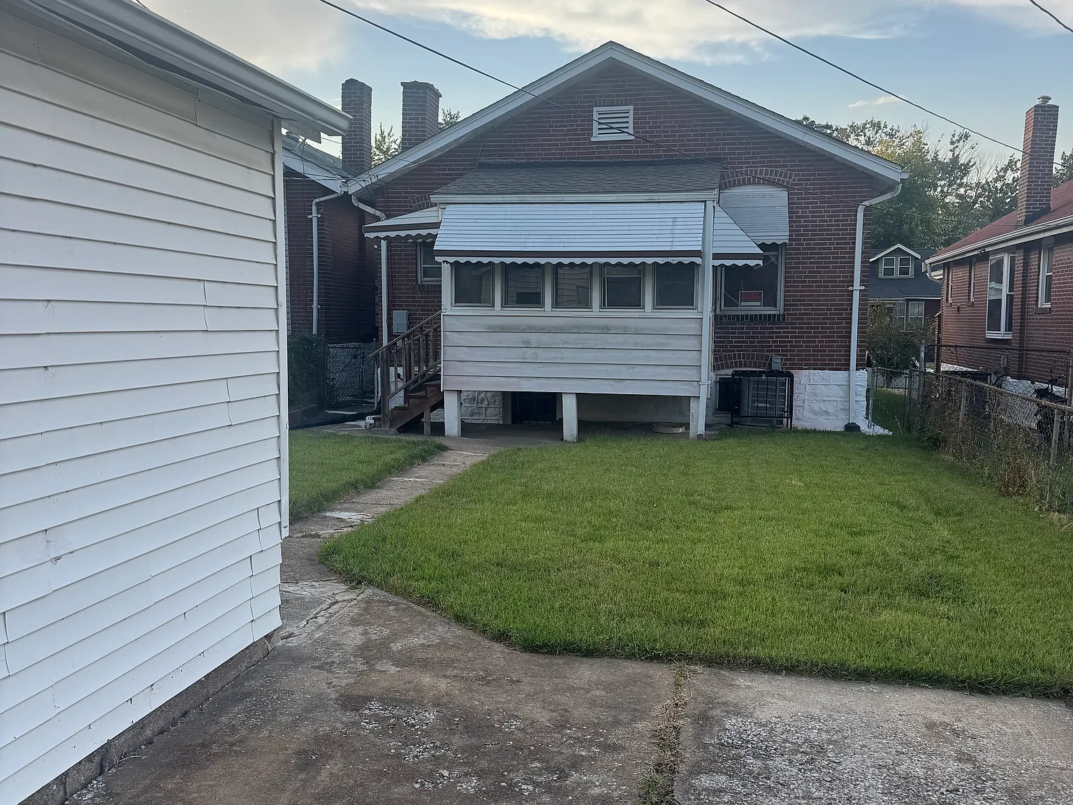 2 bed, 1150 sqft, $1,000 — Photo 2