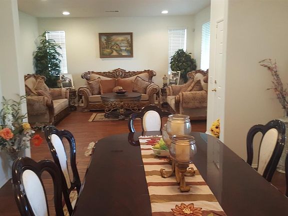 5th image of 13849 Goldfinch Ct