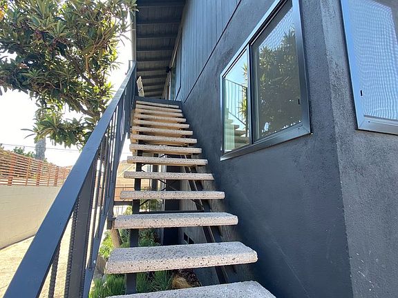 4th image of 1127 N Westmoreland Ave #4875F5061