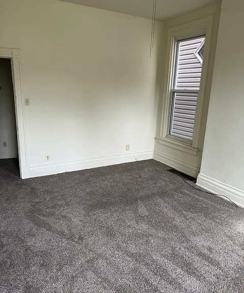 428 Oak St #1 — Photo 5