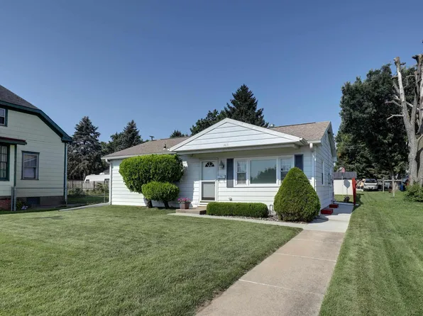 1415 N 10th St, Quincy, IL 62301