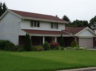 2175 Dior Dr, Rockford, IL 61107