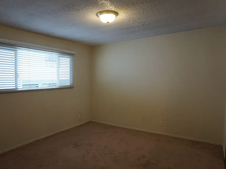 11628 Mayfield Ave #11 — Photo 8