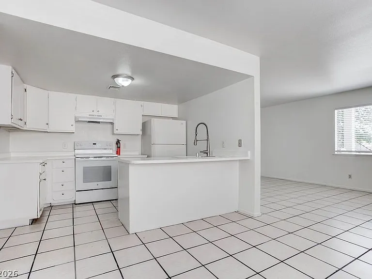 4269 Stewart Ave #1 — Photo 10