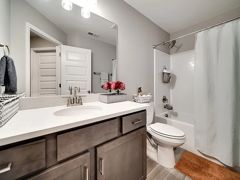 352 Banbury Dr — Photo 22