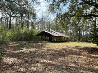 345 Royal Oaks Ct, Crawfordville, FL 32327