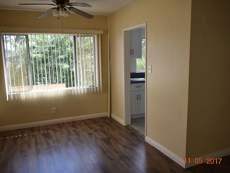 Dining room area/ Very bright