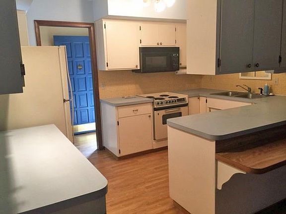 4th image of 5024 Woodhaven Dr