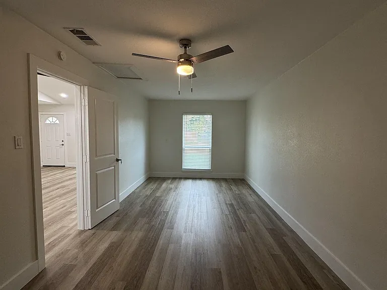 625 Camilla Ln #625 — Photo 10