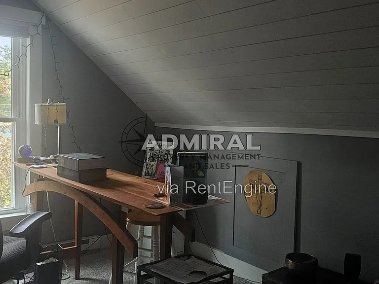 8 Maple St — Photo 10