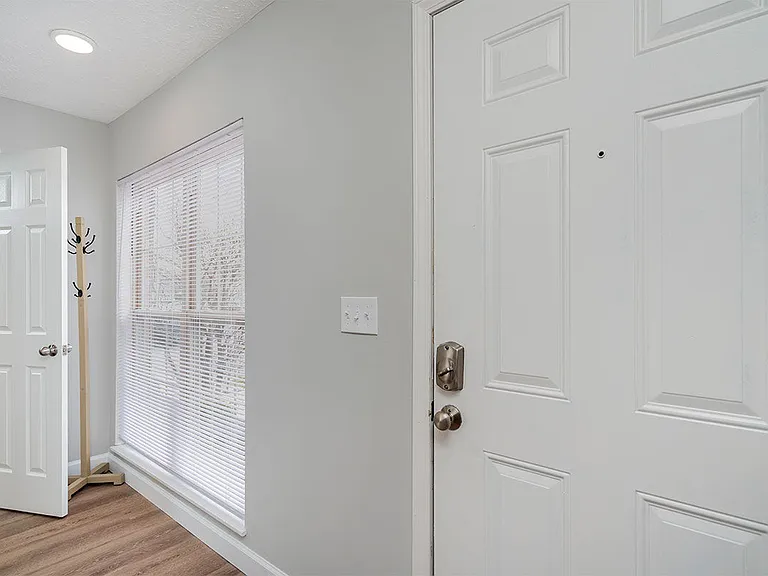 Mason Row Townhomes — Photo 13