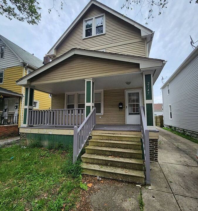 1st image of 2147 W 106th St