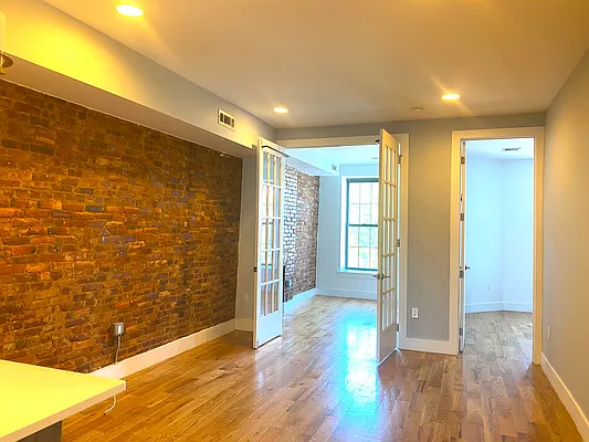 Rented by Compass | media 3