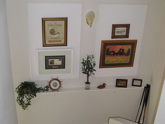 Entry Way Landing