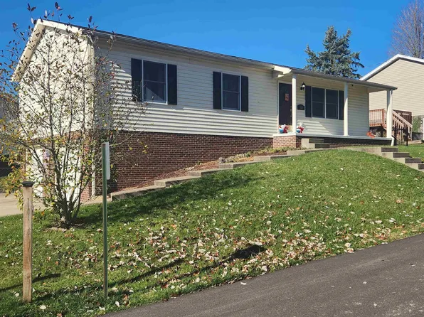 300 Aurora Dr, Morgantown, WV 26508