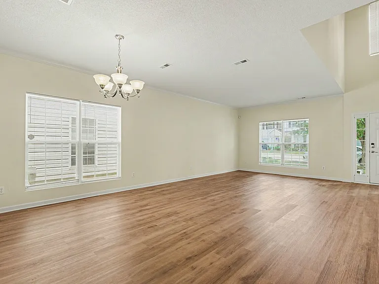 4419 Karlbrook Ln — Photo 4