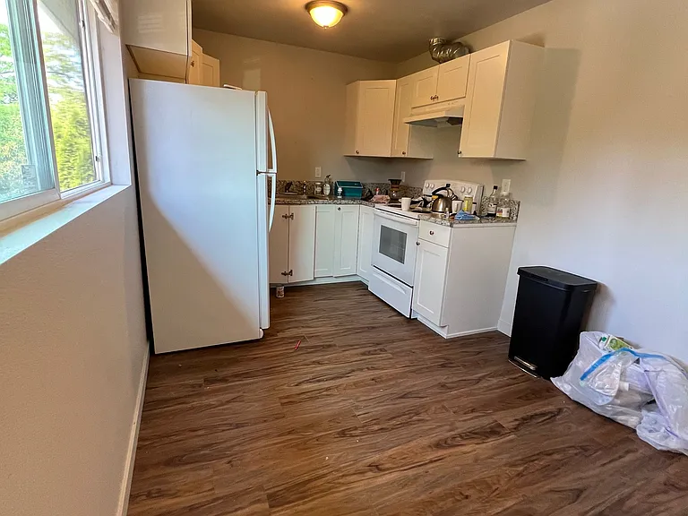 554 SW Jefferson Ave #5 — Photo 11