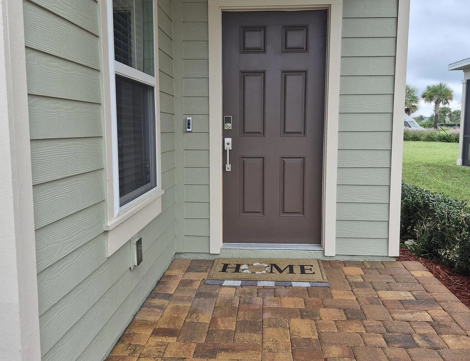 4 bed, 2.5 bath, 1875 sqft, $2,275 — Photo 4