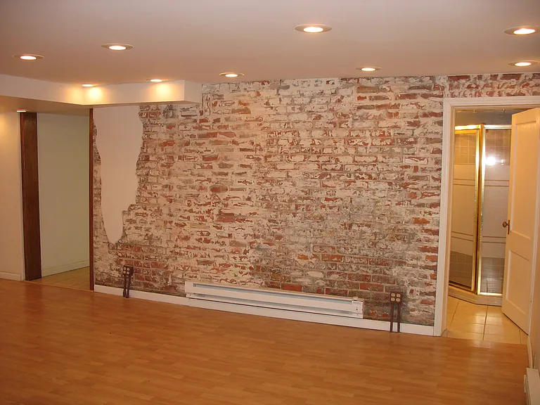 1849 C St #1 — Photo 9