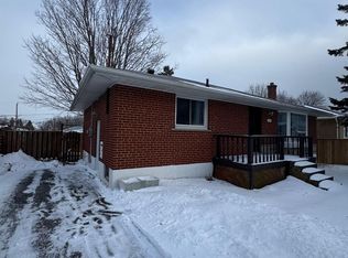 1467 Oxford St, Oshawa, ON