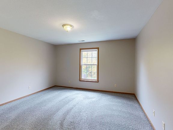 5th image of 4609 Hunters Glen Dr #4B-2BA-2000SQFT