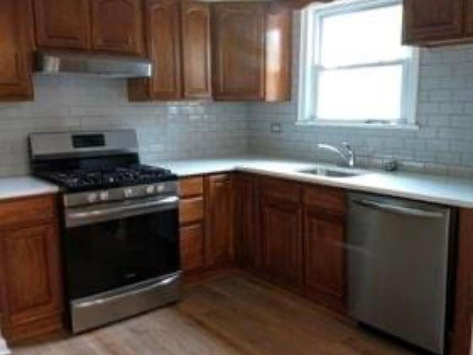 1st image of 785 Midland Ave Floor 2