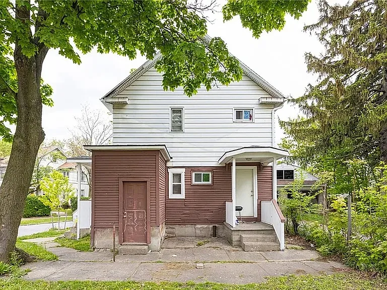 16 Cummings St — Photo 6