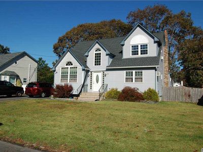 43 Presford Dr, Shirley, NY, 11967