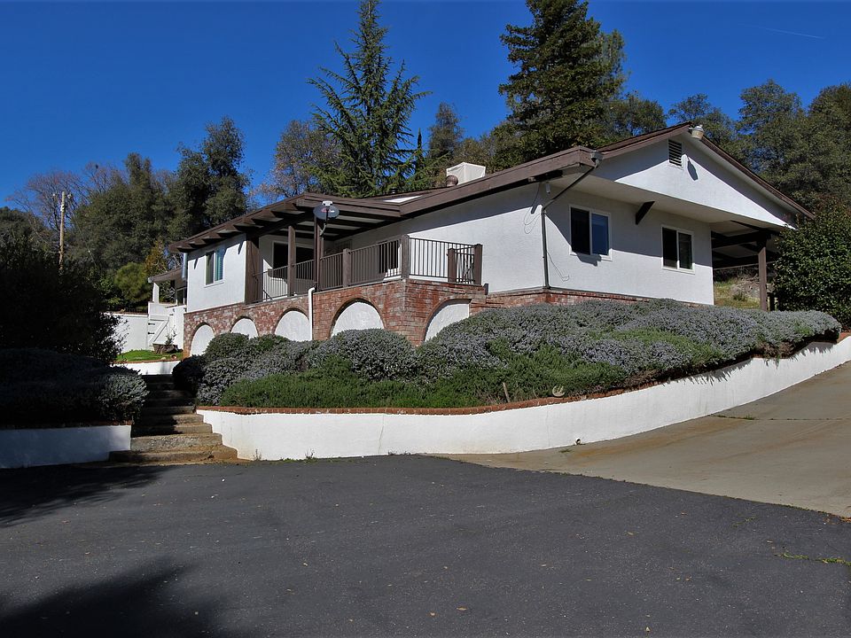 1st image of 19225 Overlook Dr