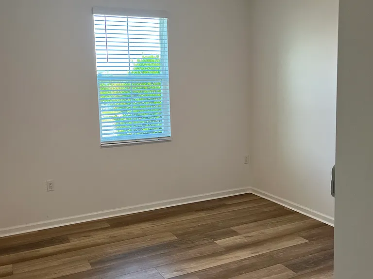 414 Lime Ave — Photo 26