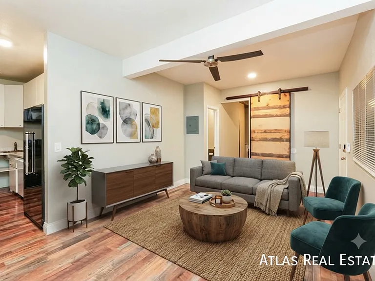 406 S 10th St #2 — Photo 1