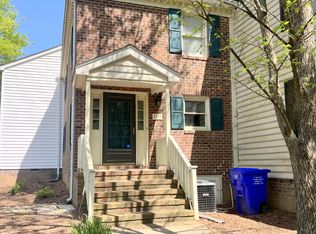 101 Shirley Ct, Chapel Hill, NC 27514