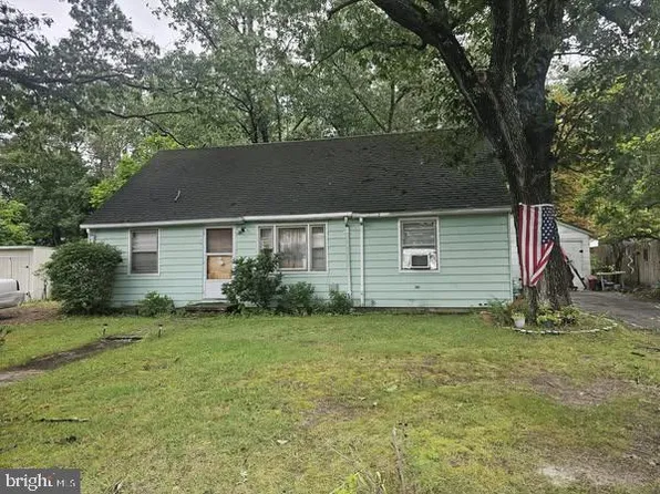 459 Shady Ln, Howell, NJ 07731