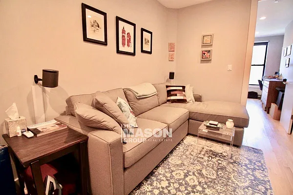 Rented by Mason Group LLC | media 8