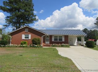 861 Brighton Rd, Fayetteville, NC 28314