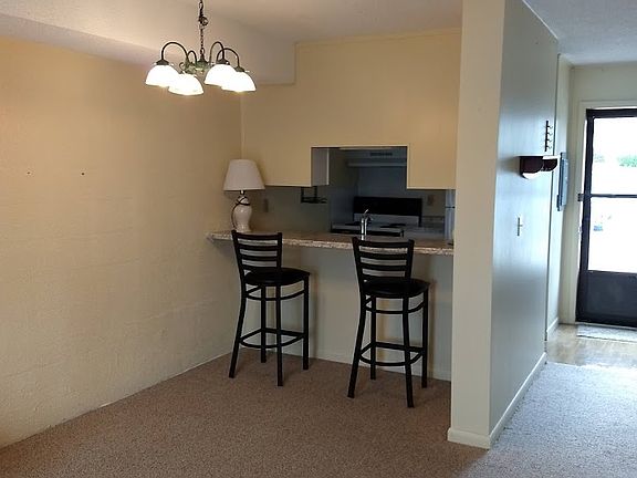 4th image of 86 Wilshire Heights Dr