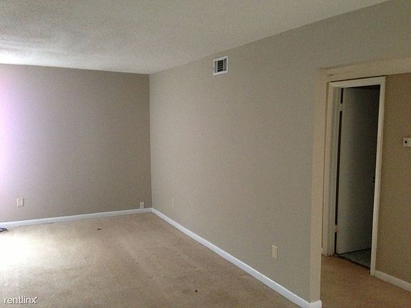 4th image of 2300 Westbrook St APT 4