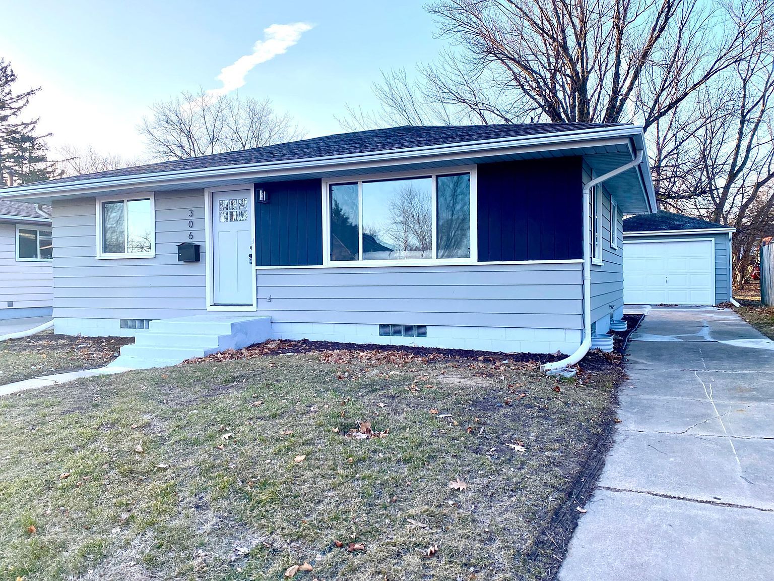 306 2nd St SE, Stewartville, MN 55976 Zillow