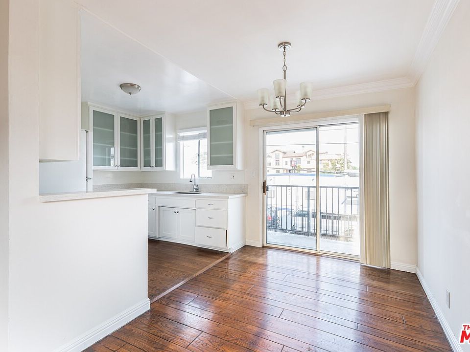 1st image of 1332 N Citrus Ave #7
