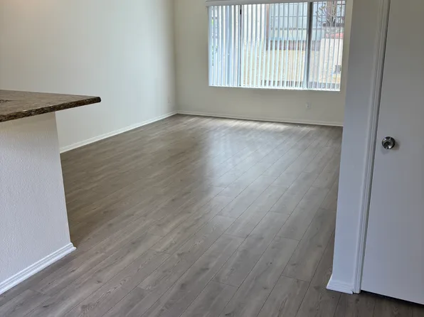 17450 Burbank Blvd #210, Encino, CA 91316
