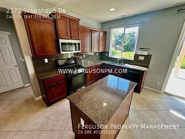 2177 Stansfield Dr — Photo 5