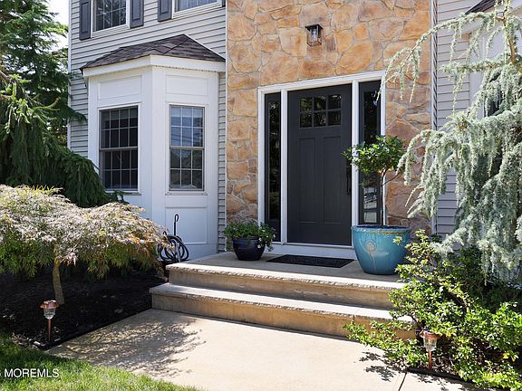 4th image of 1417 Dorsett Dock Road