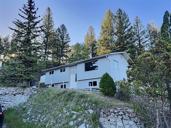 2nd image of 11 Jasper Dr