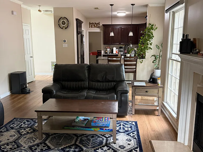 2401 Parkside Walk — Photo 9