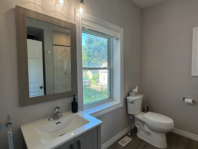 263 Bethune St — Photo 4